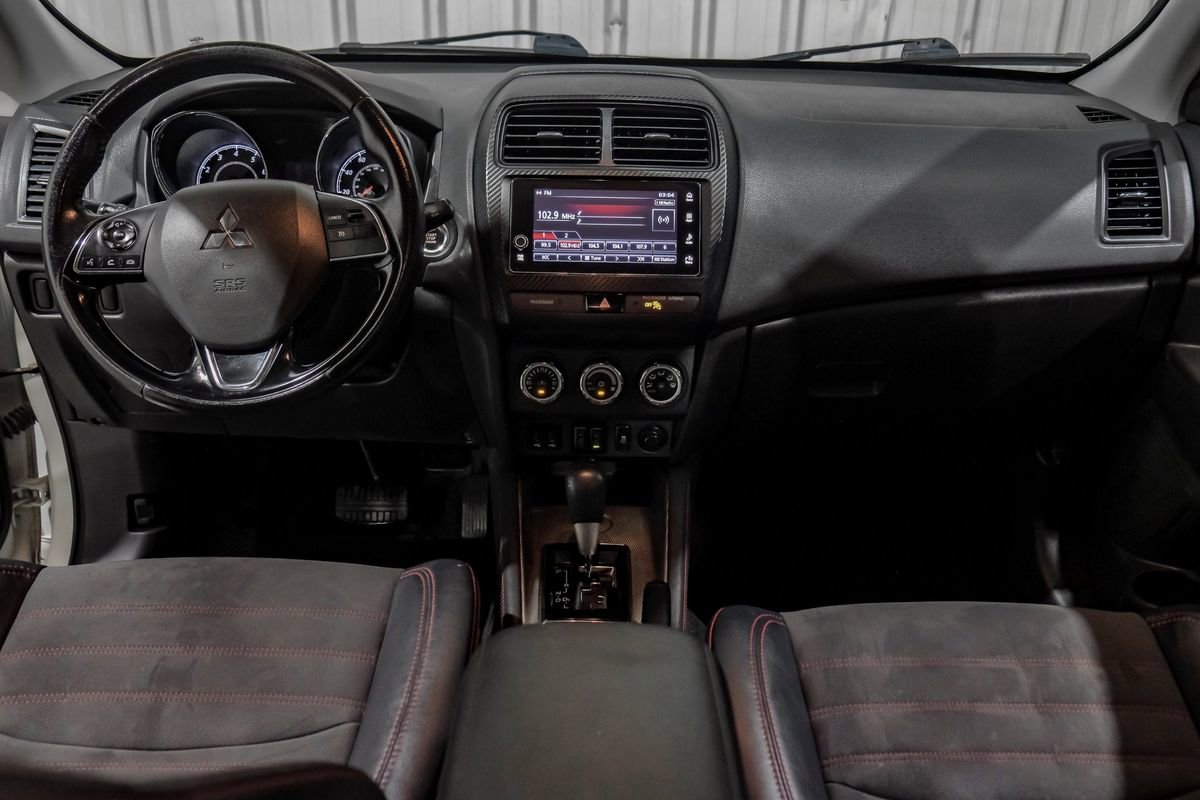 Used 2018 Mitsubishi Outlander Sport SE FWD image 9