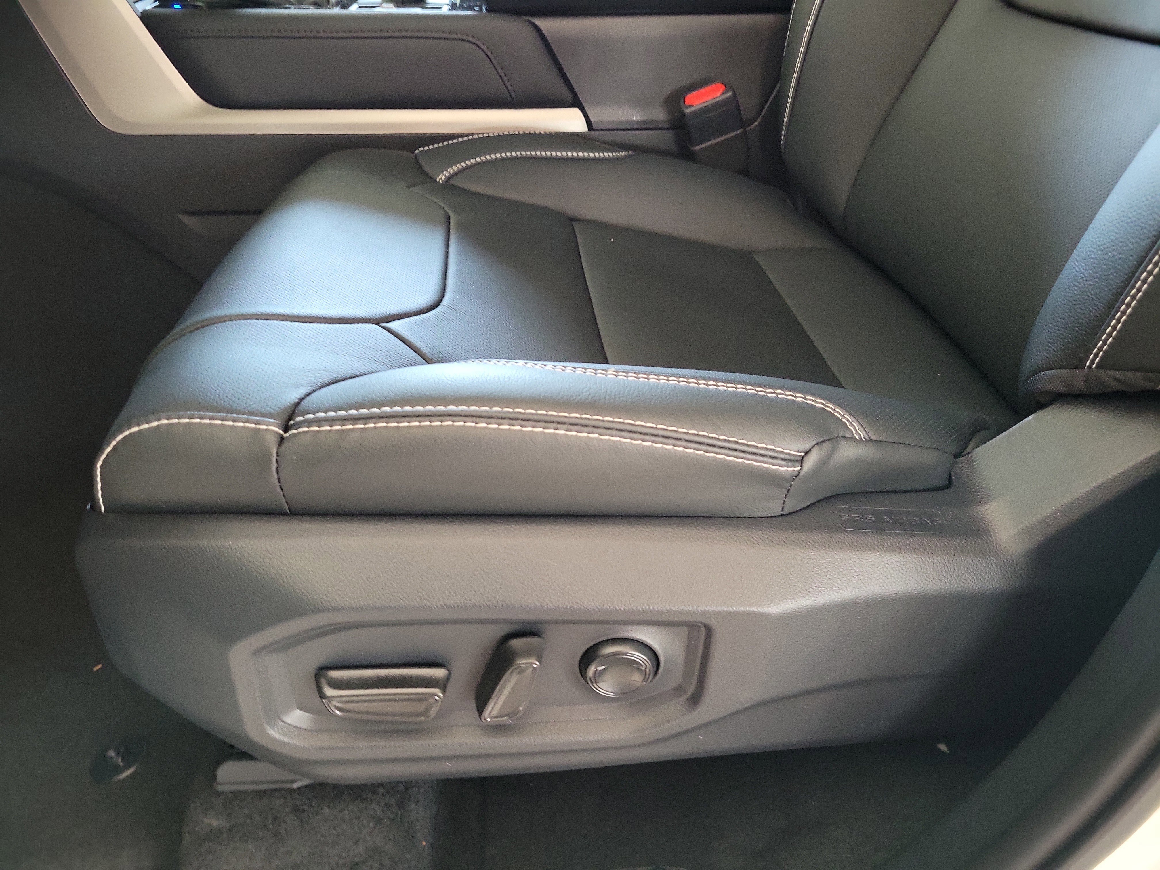 New 2026 Toyota Tundra Limited image 12