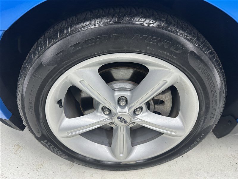 Used 2010 Ford Mustang GT image 15