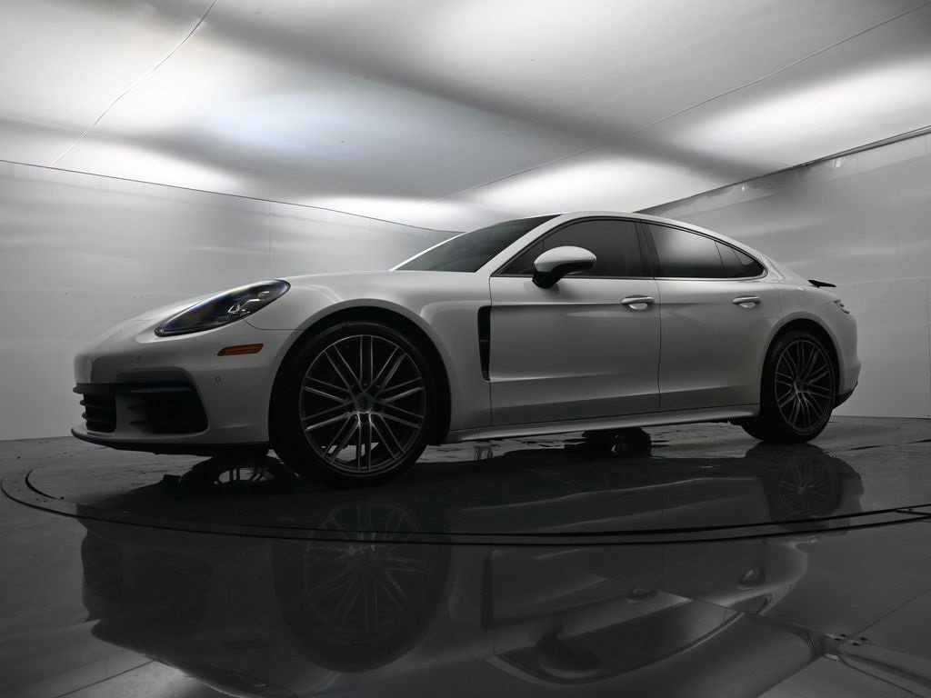 Used 2018 Porsche Panamera 4S image 42