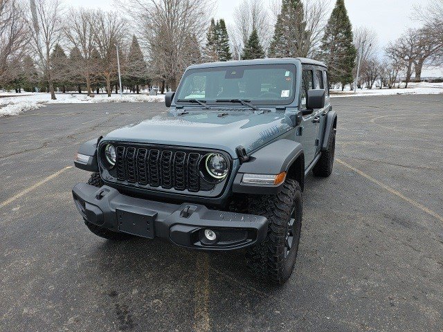 Used 2025 Jeep Wrangler Willys image 2
