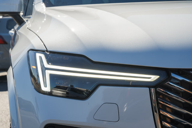 New 2027 Volvo XC90 B6 Plus AWD/4WD image 12