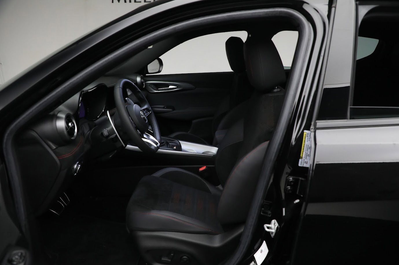 Used 2024 Alfa Romeo Tonale Veloce AWD/4WD image 19