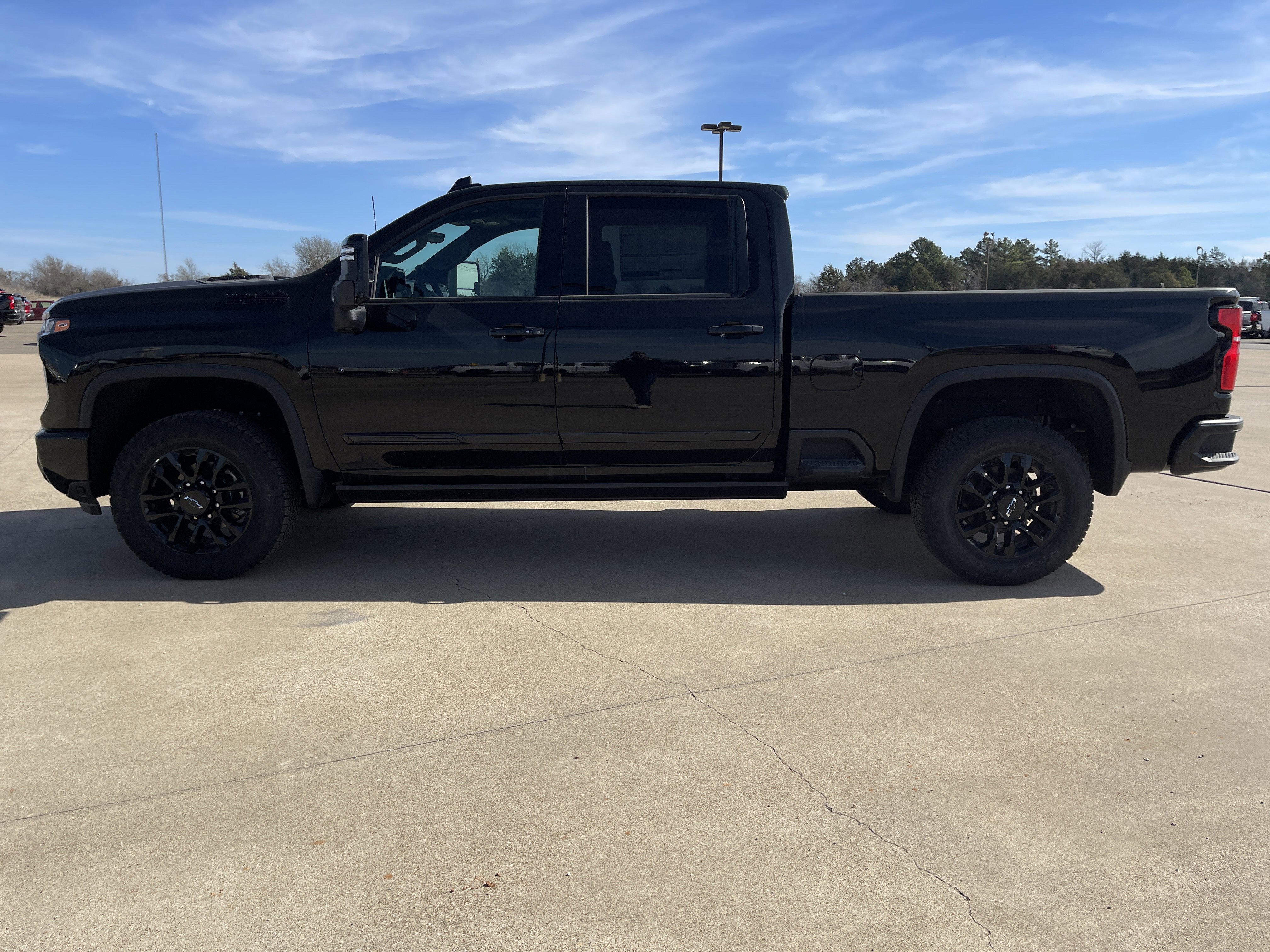 New 2025 Chevrolet Silverado 2500 High Country w/ Midnight Edition image 7