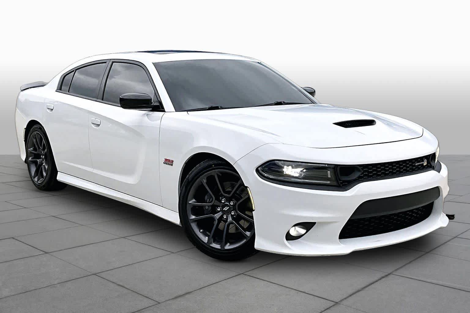 Used 2023 Dodge Charger Scat Pack w/ Harman/Kardon Audio Group RWD image 3
