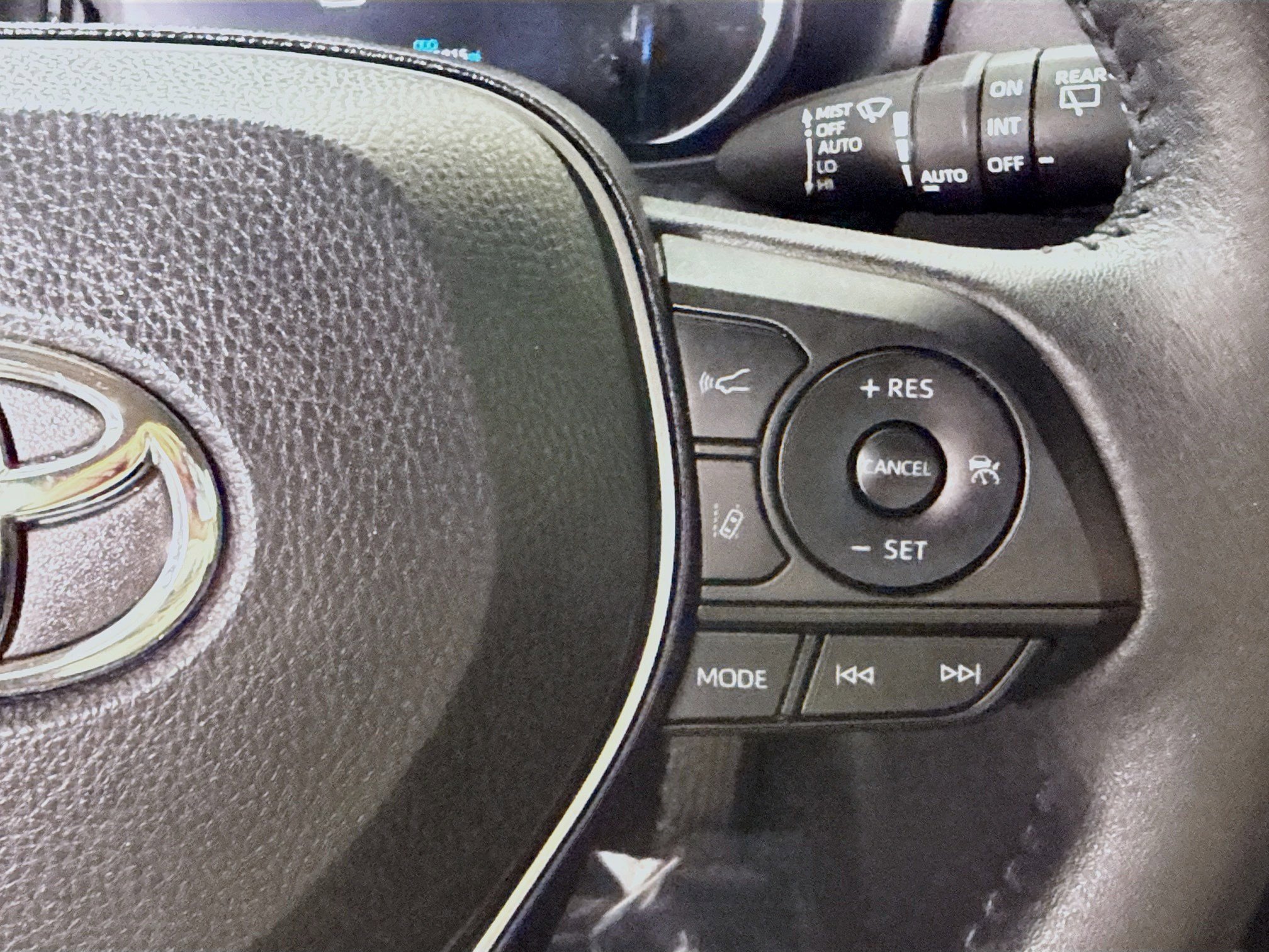 Used 2023 Toyota RAV4 XLE w/ XLE Grade Weather Package image 15