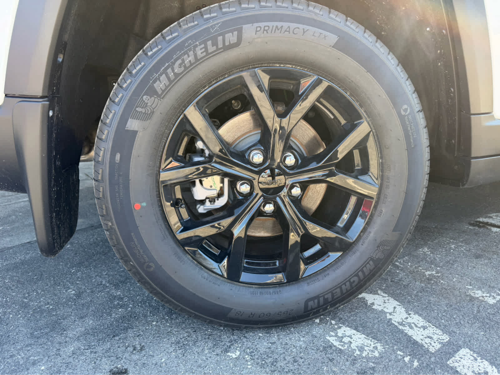 New 2026 Jeep Grand Cherokee Altitude AWD/4WD image 9