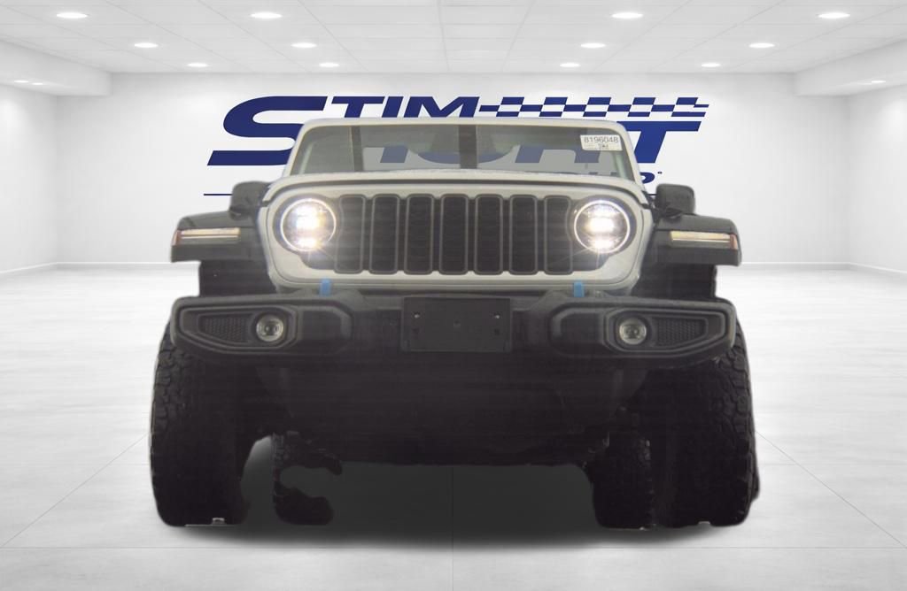 Used 2025 Jeep Wrangler Unlimited Rubicon 4xe w/ Convenience Group image 3