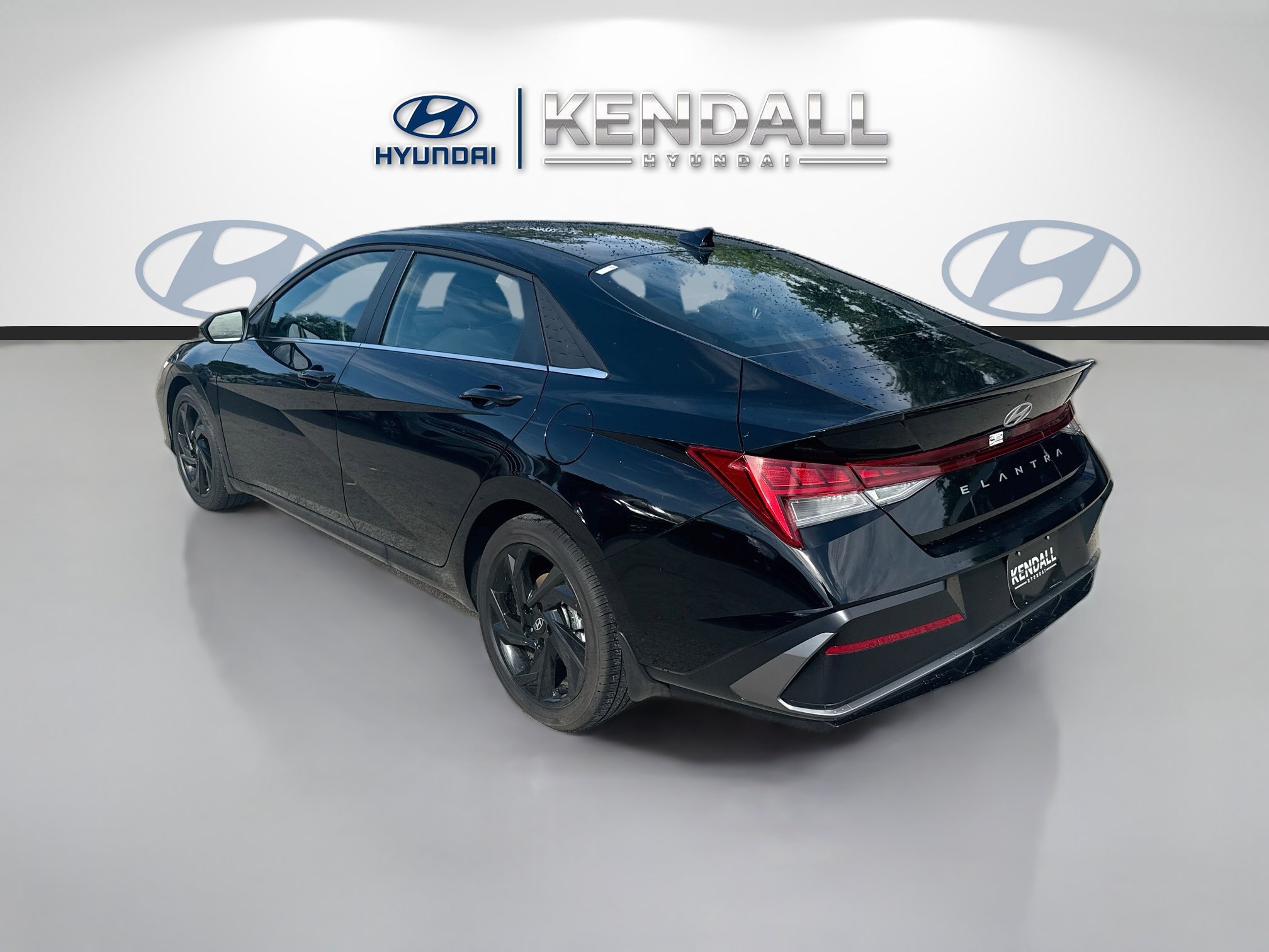 Used 2026 Hyundai Elantra SEL Sport FWD image 4
