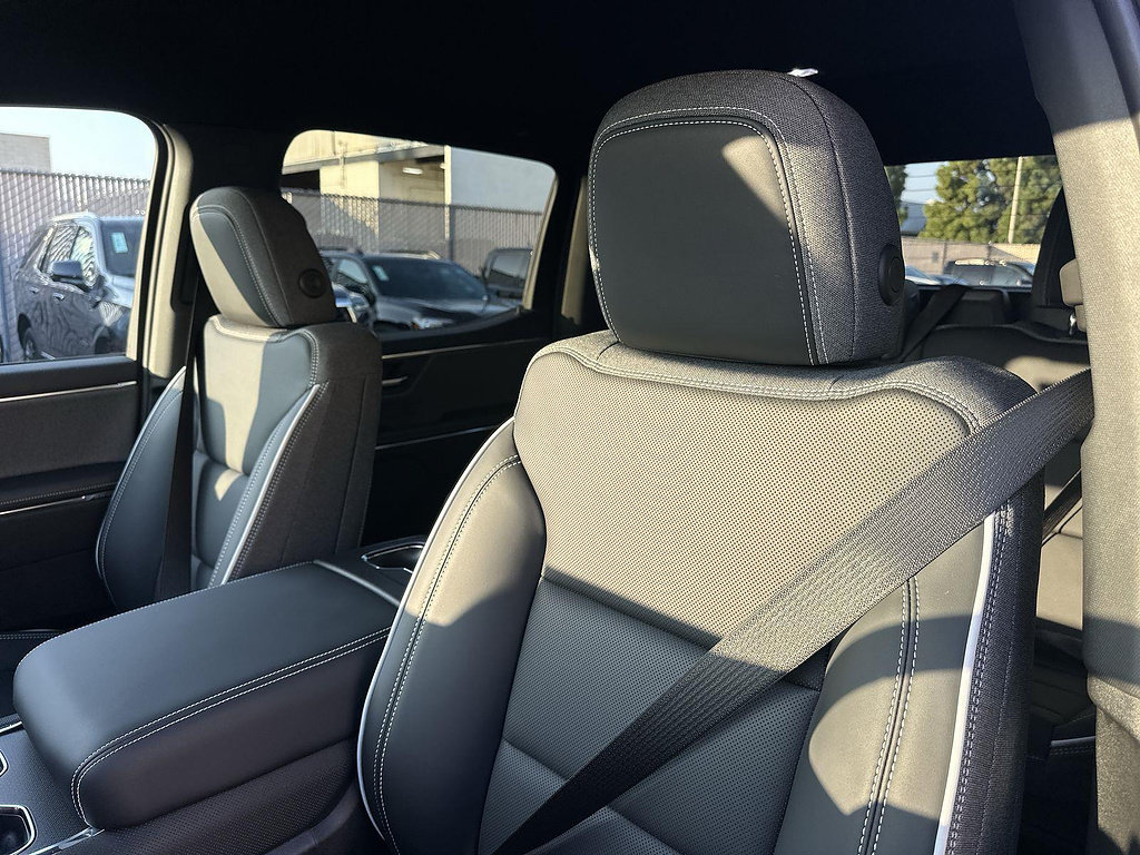 New 2026 GMC Sierra EV Elevation AWD/4WD image 22