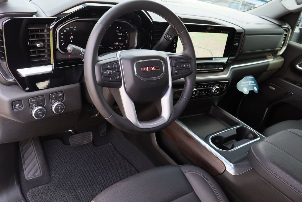 Certified 2026 GMC Sierra 2500 SLT w/ SLT Premium Package AWD/4WD image 12