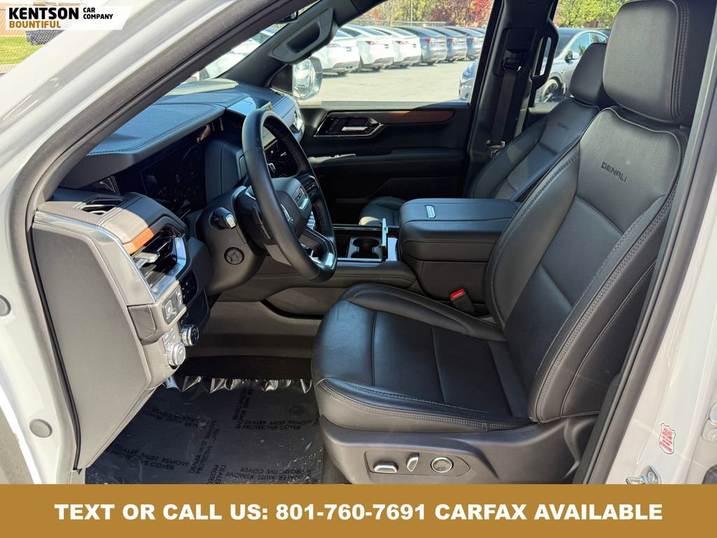 Used 2025 GMC Yukon XL Denali AWD/4WD image 31