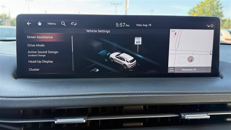 Used 2024 Genesis GV70 3.5T Sport w/ Sport Prestige Package AWD/4WD image 35