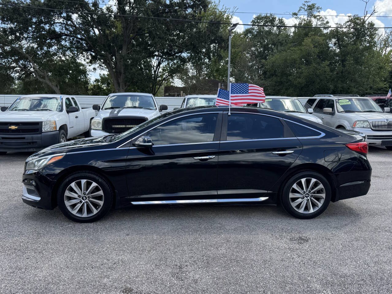 Used 2015 Hyundai Sonata Sport w/ Option Group 03 FWD image 9