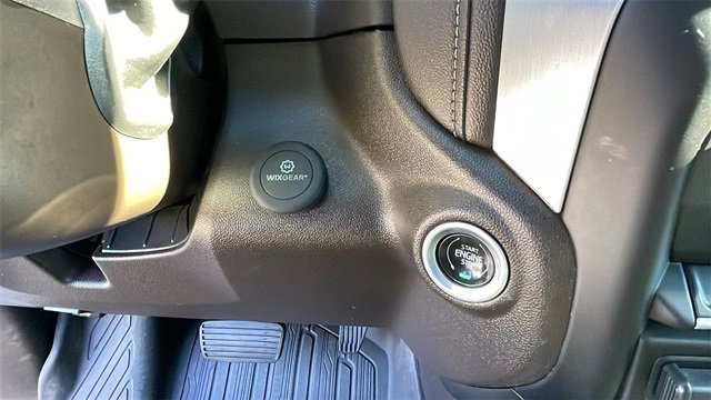 Used 2022 GMC Sierra 2500 SLT w/ SLT Premium Package image 24