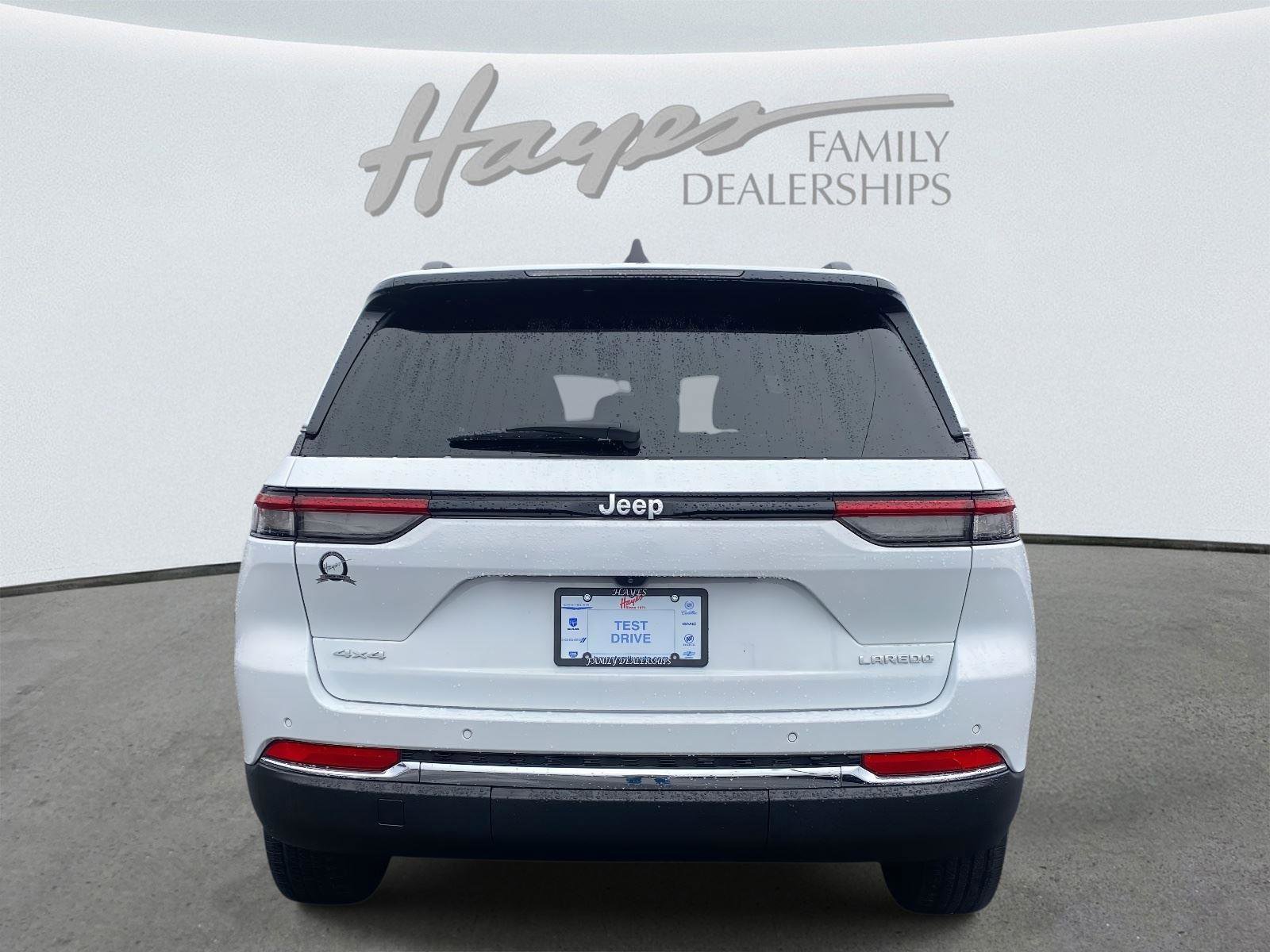 Certified 2024 Jeep Grand Cherokee Laredo image 42