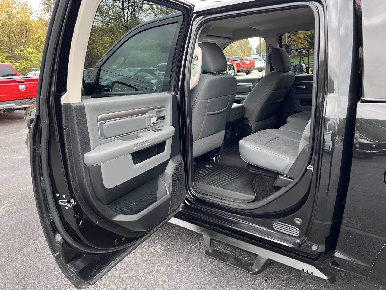 Used 2016 RAM 1500 Outdoorsman image 24