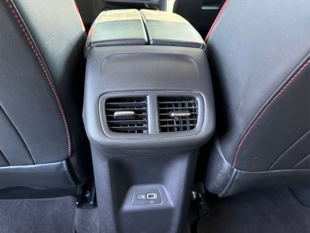 Used 2022 Buick Envision Essence w/ Technology Package II image 36