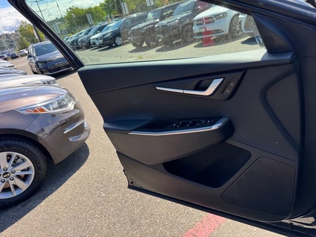 Certified 2024 Kia EV6 Light AWD/4WD image 19