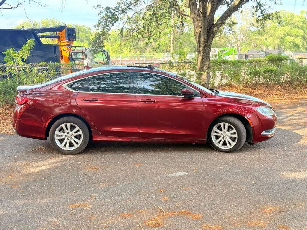 Used 2016 Chrysler 200 Limited w/ Anniversary Edition FWD image 4