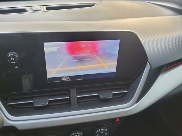 Certified 2024 Chevrolet Trax RS w/ Sunroof Package image 28