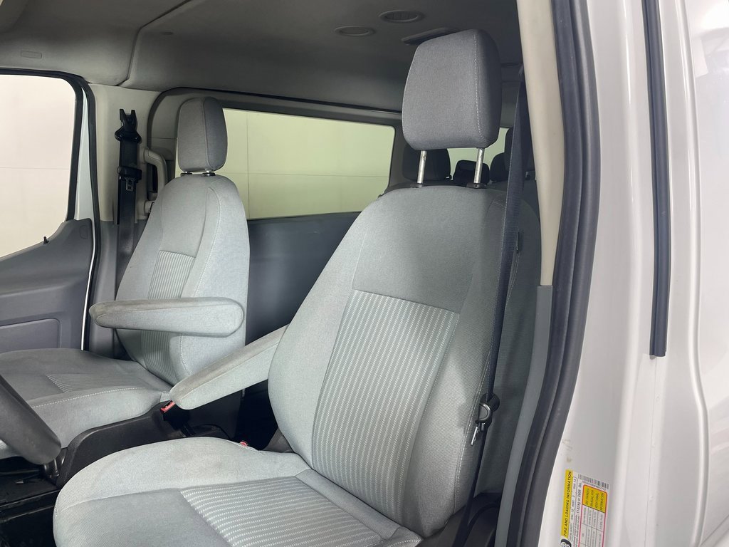 Used 2015 Ford Transit 350 XLT image 23