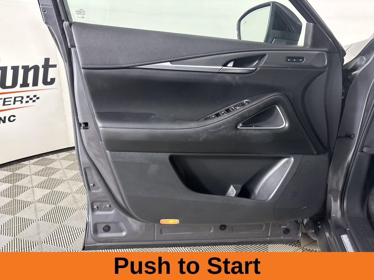 Used 2023 INFINITI QX60 Luxe w/ Vision Package image 9