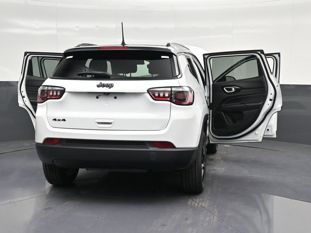 Used 2023 Jeep Compass Altitude AWD/4WD image 42