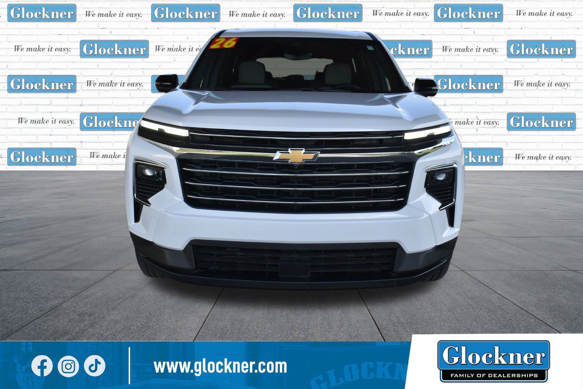 Used 2026 Chevrolet Traverse LT w/ Driver Confidence Package FWD image 2