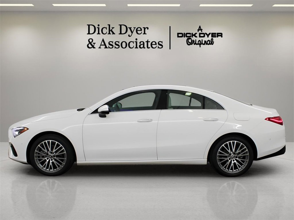 Used 2025 Mercedes-Benz CLA 250 image 34
