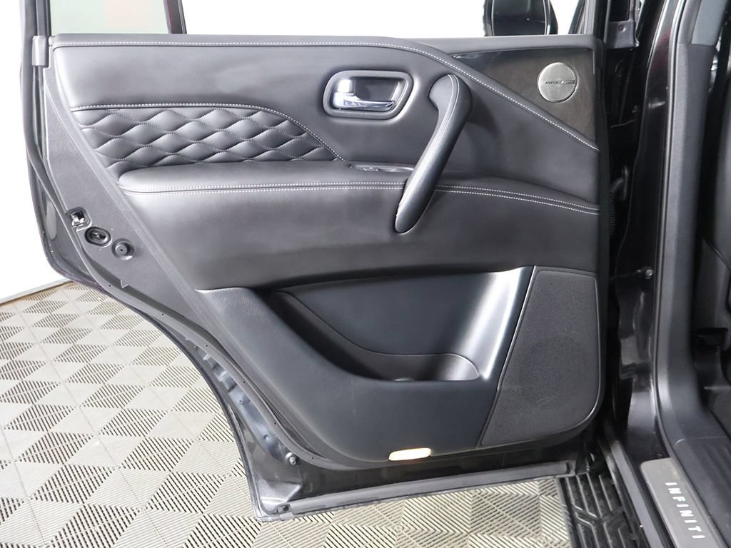 Used 2024 INFINITI QX80 Sensory AWD/4WD image 29