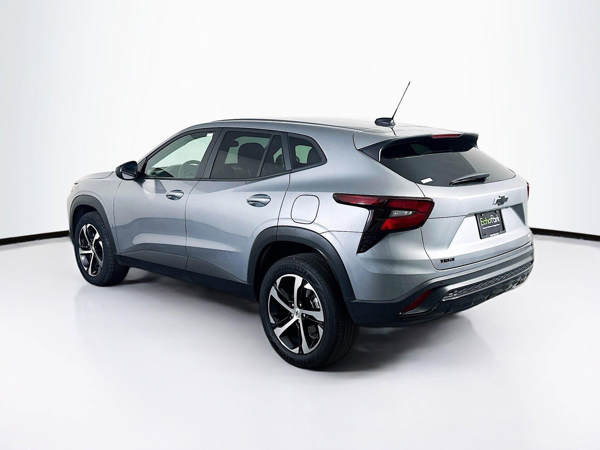 Used 2024 Chevrolet Trax RS w/ Driver Confidence Package image 5