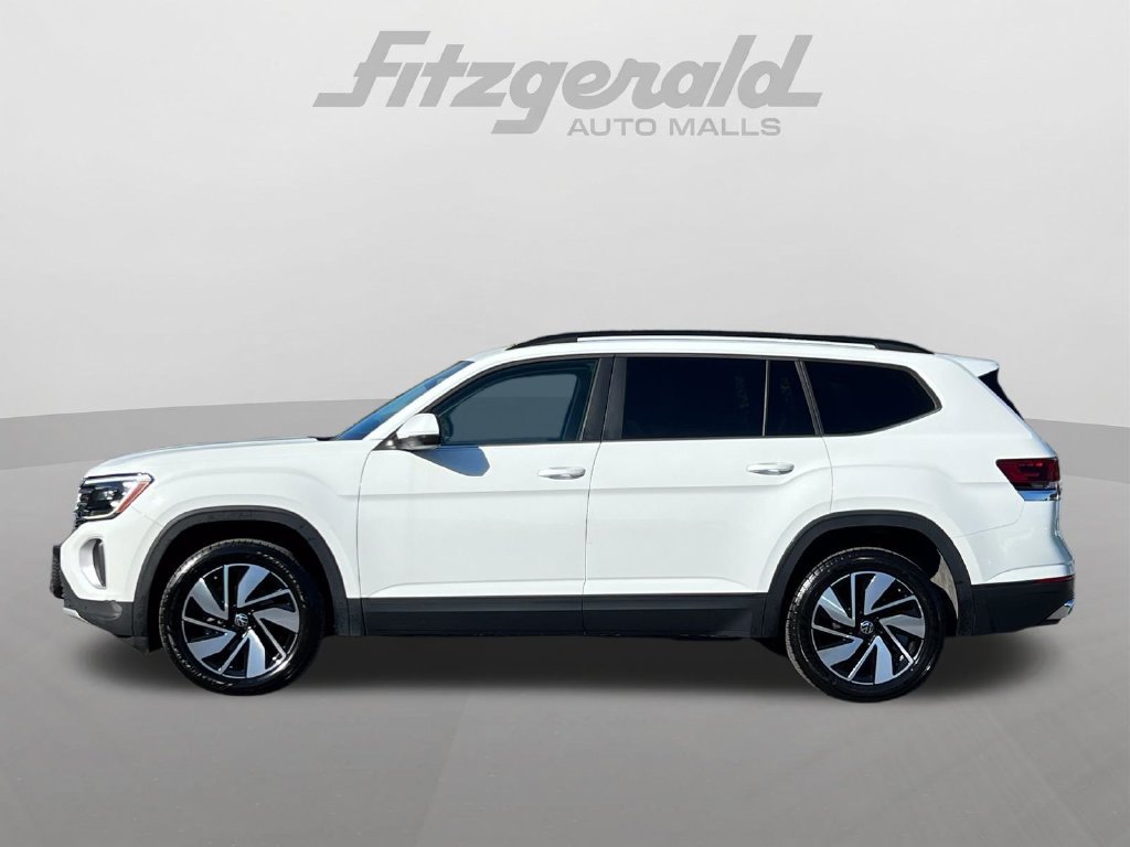 Used 2024 Volkswagen Atlas SE AWD/4WD image 5
