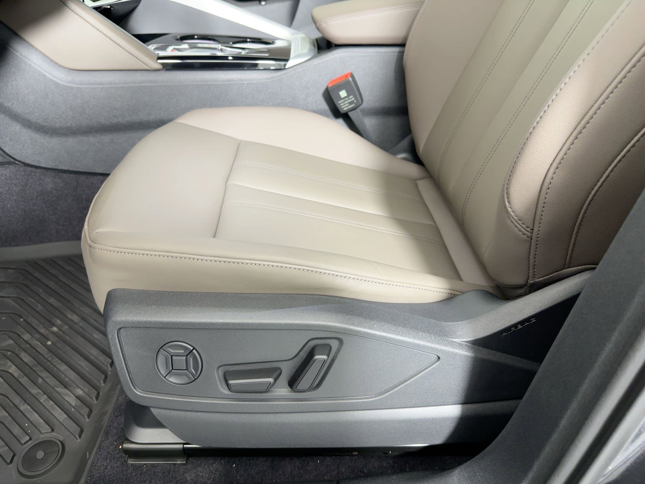 New 2025 Audi Q5 Premium Plus image 12