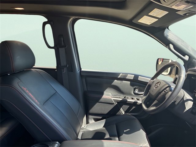 Used 2024 Nissan Titan PRO-4X w/ Pro-4x Convenience Package image 10