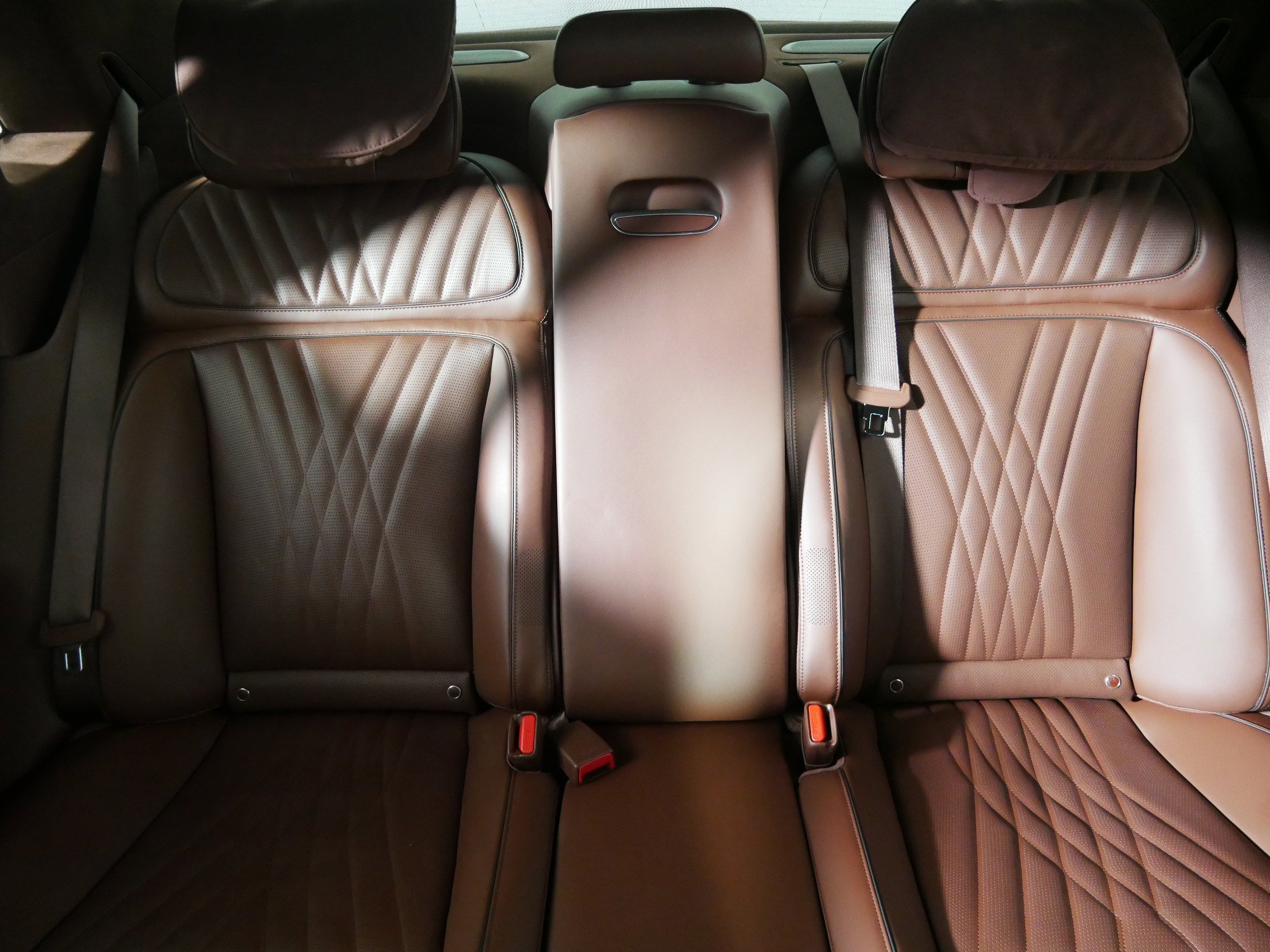 Used 2023 Genesis G90 3.5T AWD/4WD image 13