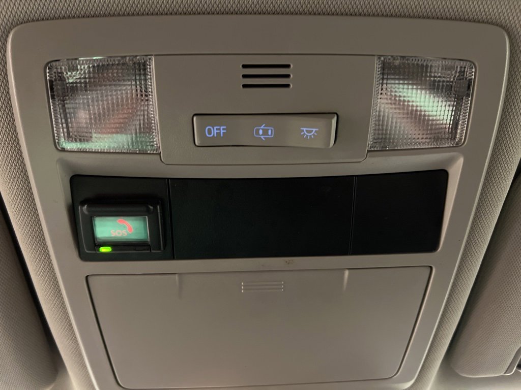 Used 2020 Toyota Tacoma SR5 w/ Technology Package image 36