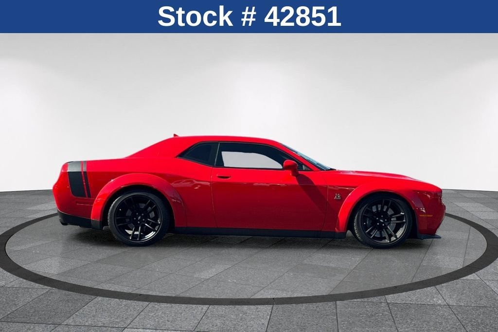 Used 2022 Dodge Challenger R/T Scat Pack RWD image 4