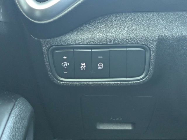 Used 2025 Kia Soul LX image 22