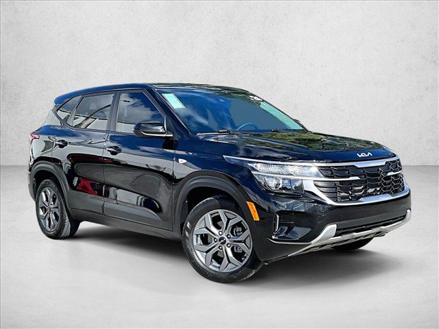 Used 2026 Kia Seltos LX FWD image 12