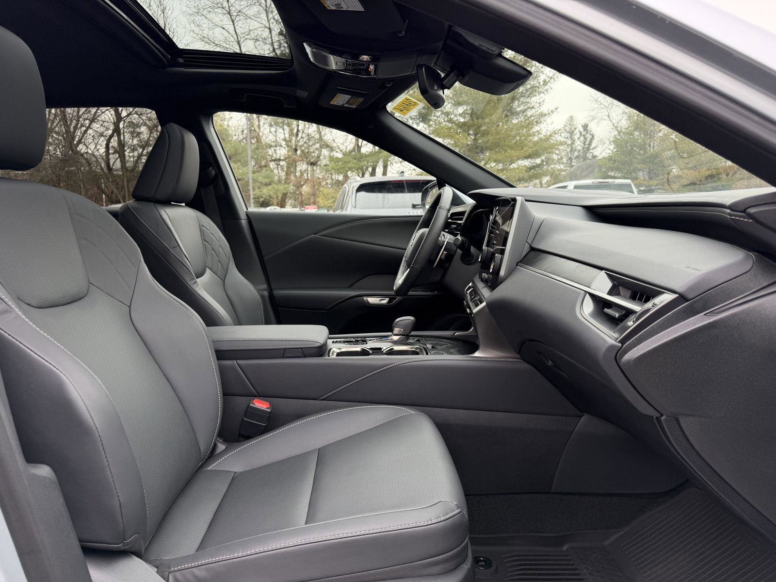Used 2025 Lexus RX 350 Premium w/ Accessory Package image 15
