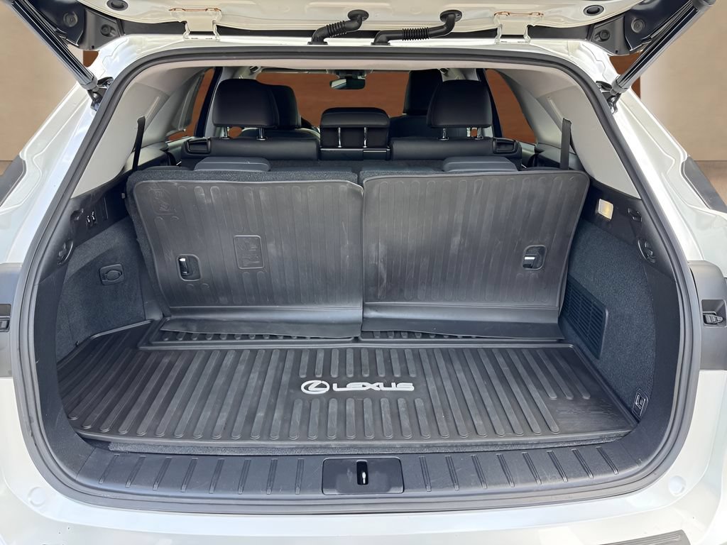 Used 2022 Lexus RX 350L Premium w/ Premium Package AWD/4WD image 5
