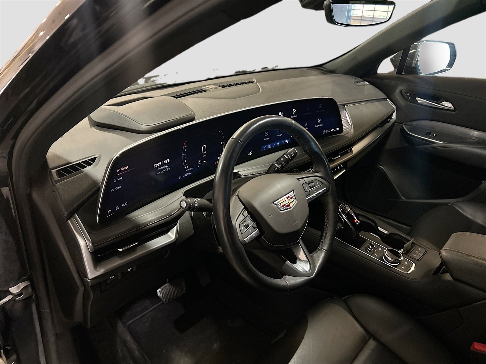 Used 2024 Cadillac XT4 Premium Luxury w/ Technology Package image 9