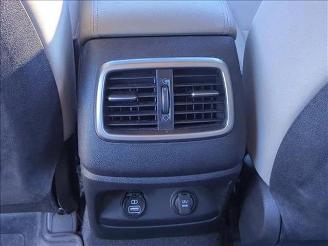 Used 2019 Kia Sorento LX image 25