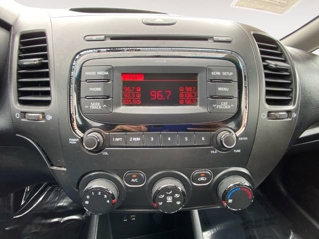 Used 2017 Kia Forte LX image 22