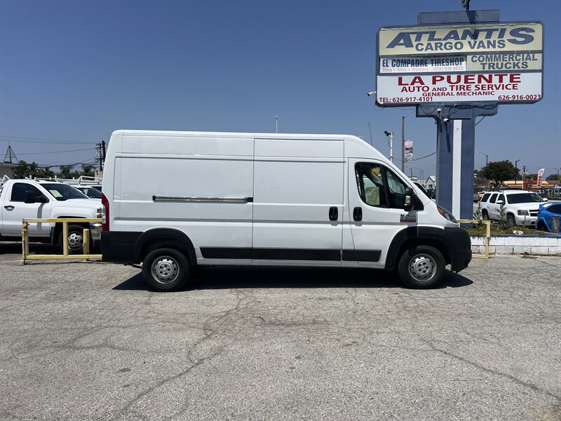 Used 2021 RAM ProMaster 2500 FWD image 2
