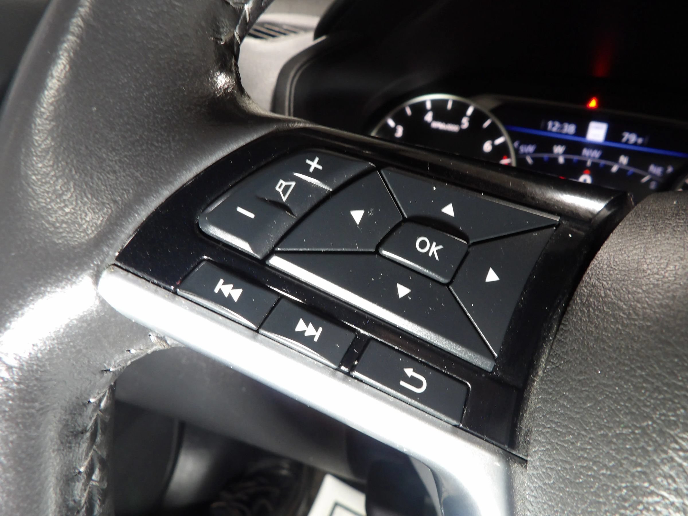 Used 2023 Nissan Altima 2.5 SL FWD image 19
