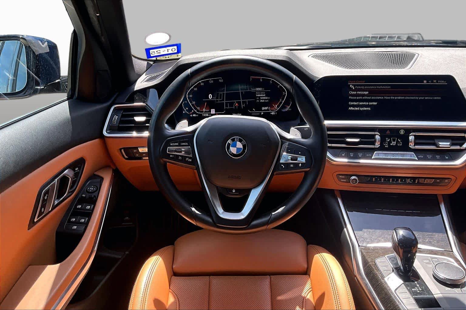 Used 2022 BMW 330i Sedan w/ Premium Package 2 RWD image 15