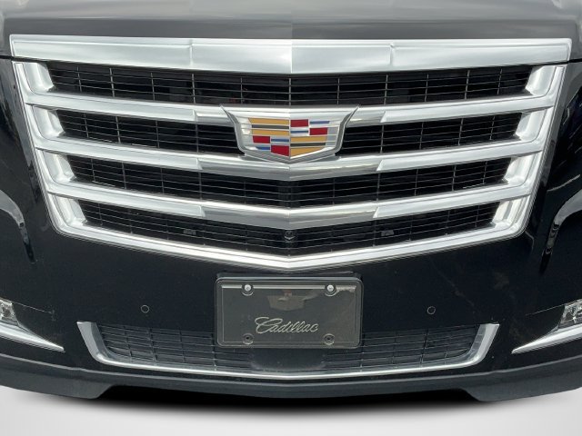 Used 2020 Cadillac Escalade Premium Luxury AWD/4WD image 39