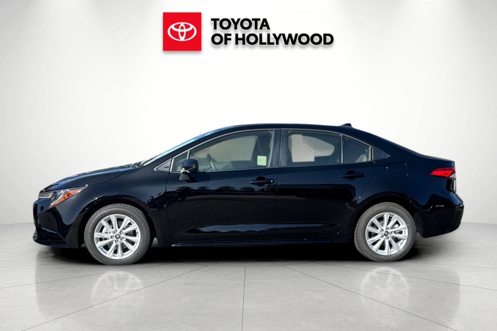 New 2027 Toyota Corolla LE w/ LE Premium Package FWD image 9